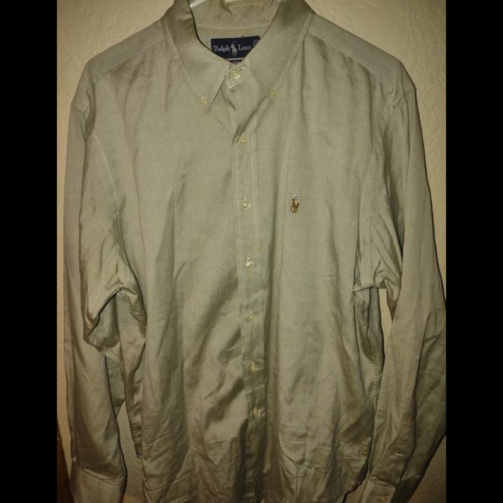 Ralph Lauren buttoned up male shirt 16 1/2 34/35